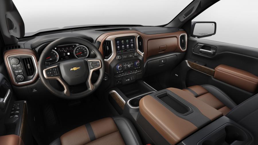 Торпедо Chevrolet Silverado High Country Crew Cab 2018 года  (фото 2 из 16)